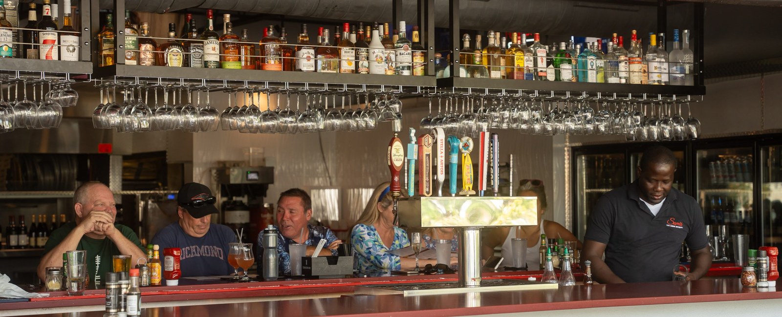 Sami's full-service bar with craft cocktails, wine and cold beers